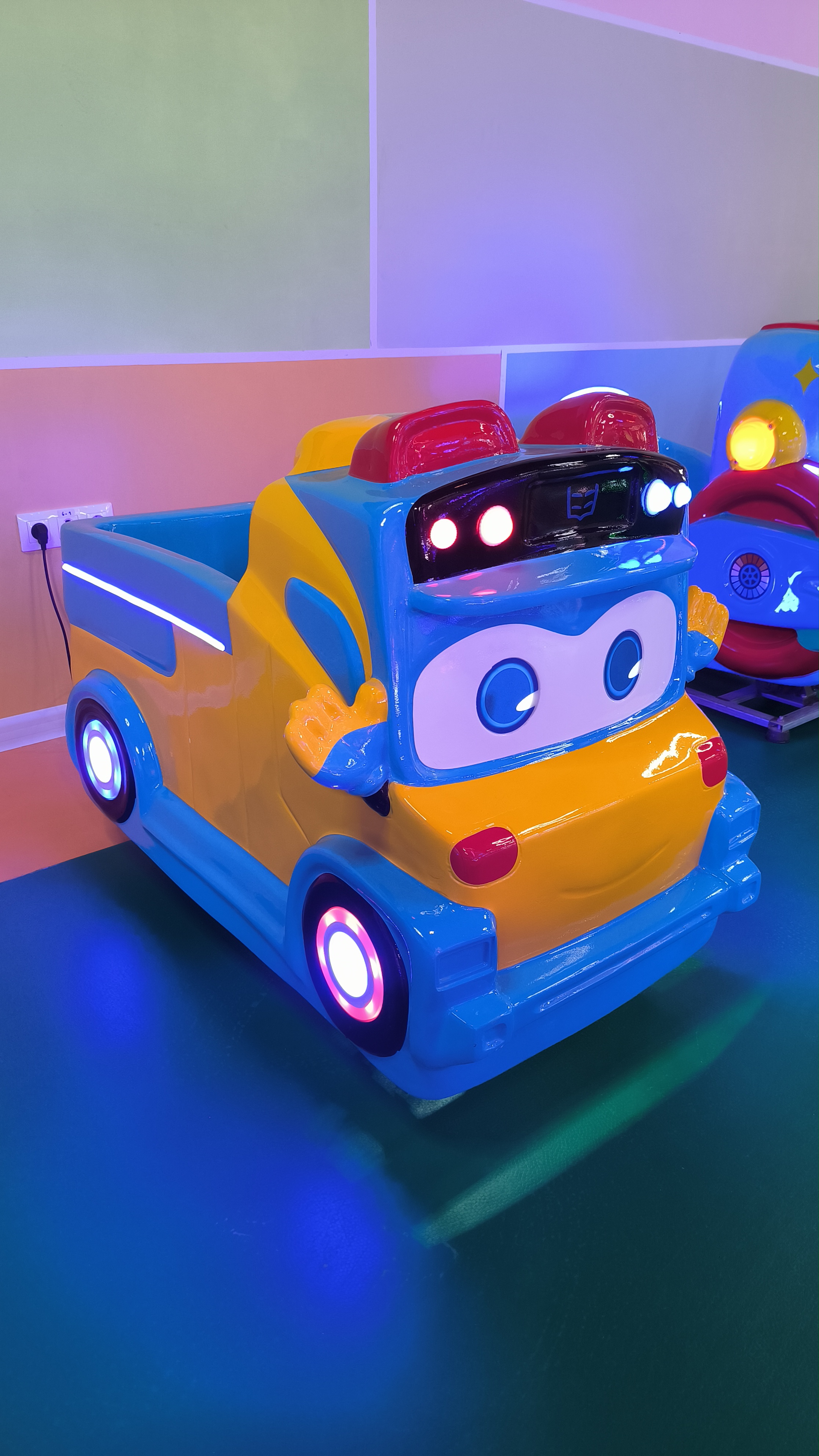 GOGOBUS%20SCHOOL%20BUS%20KIDDY%20-%20OYUNLU